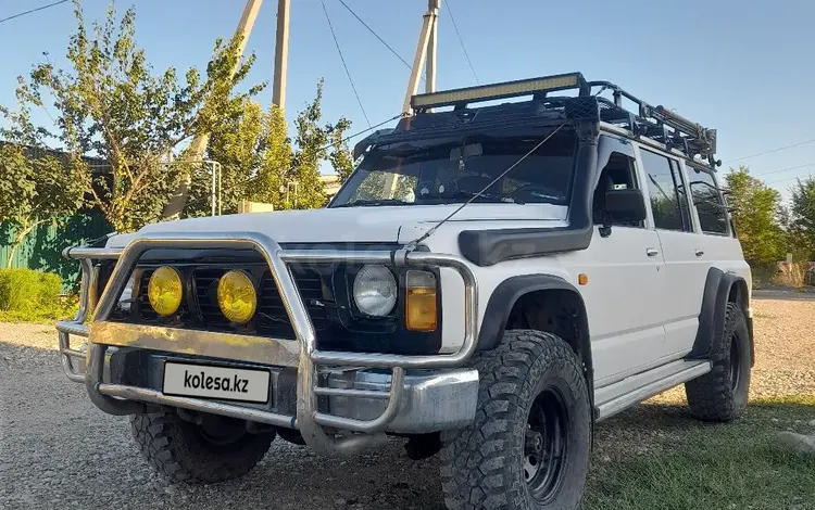 Nissan Patrol 1990 годаүшін2 800 000 тг. в Талдыкорган