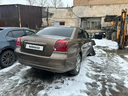 Toyota Avensis 2005 года за 3 000 000 тг. в Астана – фото 6