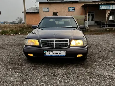 Mercedes-Benz C 220 1994 года за 2 900 000 тг. в Алматы – фото 4