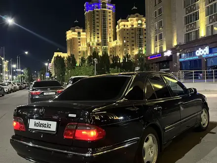 Mercedes-Benz E 200 2001 года за 3 000 000 тг. в Астана – фото 7