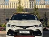 Toyota Camry 2021 года за 13 350 000 тг. в Караганда – фото 4