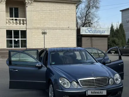 Mercedes-Benz E 320 2003 года за 6 900 000 тг. в Алматы – фото 4