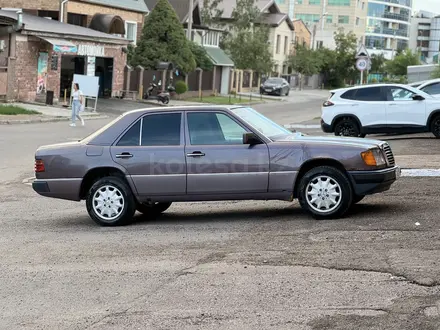 Mercedes-Benz E 300 1992 года за 1 200 000 тг. в Астана – фото 11