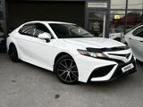 Toyota Camry 2022 года за 12 500 000 тг. в Шымкент