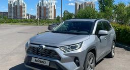Toyota RAV4 2020 годаүшін18 300 000 тг. в Астана