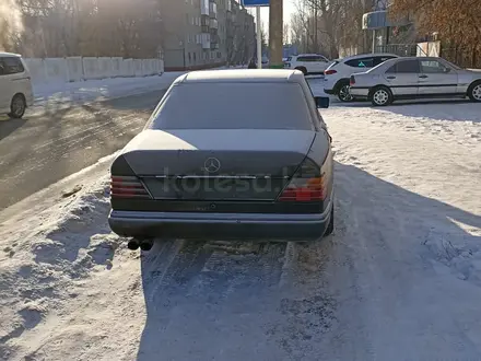 Mercedes-Benz E 200 1992 года за 1 200 000 тг. в Костанай – фото 4