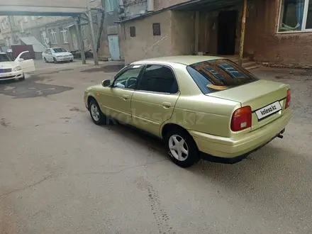 Suzuki Baleno 2000 года за 1 550 000 тг. в Караганда – фото 3