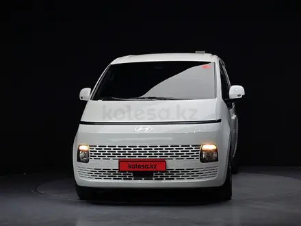 Hyundai Staria Van 2024 года за 16 500 000 тг. в Алматы – фото 2