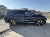 Hyundai Santa Fe 2018 годаүшін12 000 000 тг. в Шымкент