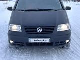 Volkswagen Sharan 2002 годаүшін3 500 000 тг. в Актобе