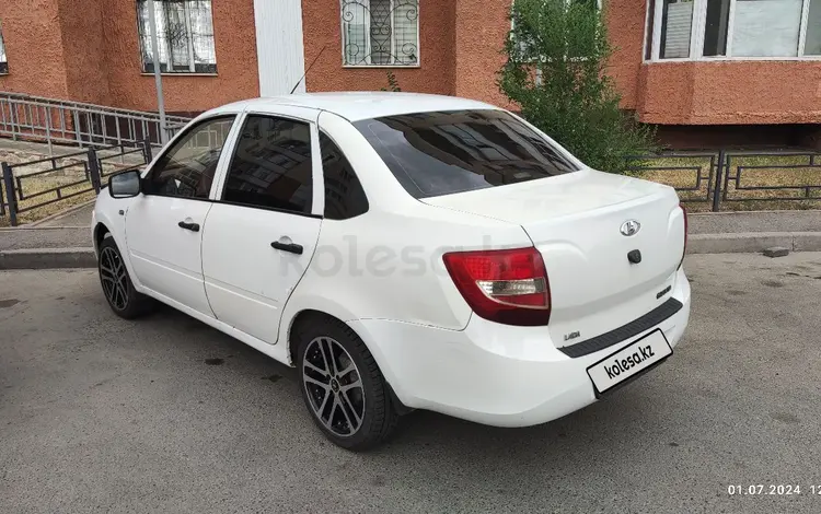 ВАЗ (Lada) Granta 2190 2013 годаүшін2 100 000 тг. в Талдыкорган