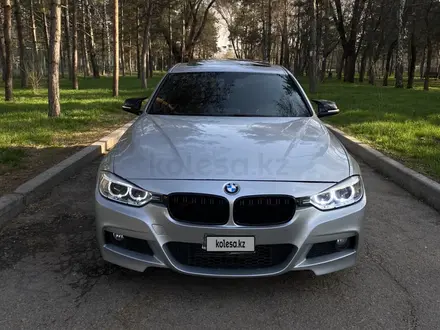 BMW 328 2015 года за 9 600 000 тг. в Алматы – фото 2