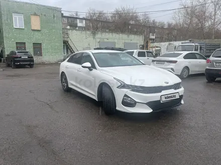 Kia K5 2021 года за 10 500 000 тг. в Астана – фото 2