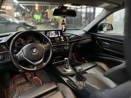 BMW 328 2014 года за 12 000 000 тг. в Алматы – фото 21