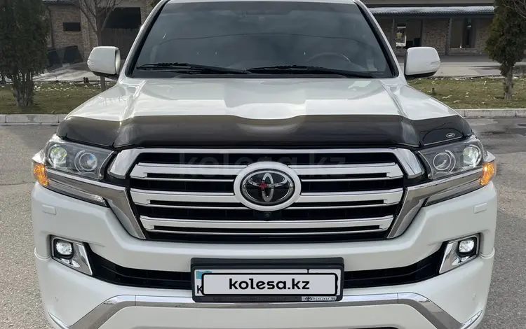 Toyota Land Cruiser 2017 года за 36 000 000 тг. в Алматы