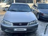 Toyota Camry 2000 года за 3 900 000 тг. в Шымкент – фото 3