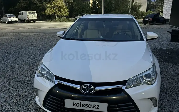 Toyota Camry 2015 года за 8 300 000 тг. в Семей