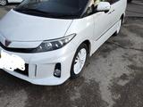 Toyota Estima 2013 года за 9 000 000 тг. в Актобе – фото 2