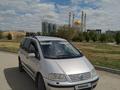 Volkswagen Sharan 2000 года за 3 800 000 тг. в Актобе – фото 17