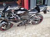 Honda  CBR 600 RR 2008 годаүшін2 640 000 тг. в Петропавловск – фото 4