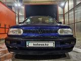 Volkswagen Golf 1995 года за 1 300 000 тг. в Уральск
