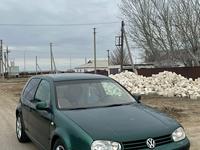 Volkswagen Golf 2000 годаүшін2 350 000 тг. в Атырау