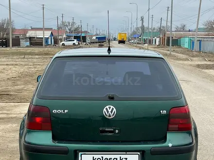 Volkswagen Golf 2000 года за 2 350 000 тг. в Атырау – фото 5