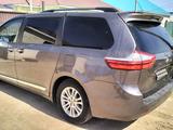 Toyota Sienna 2015 года за 10 000 000 тг. в Атырау – фото 2