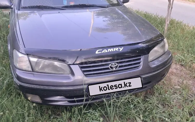 Toyota Camry 1998 годаүшін2 900 000 тг. в Тараз