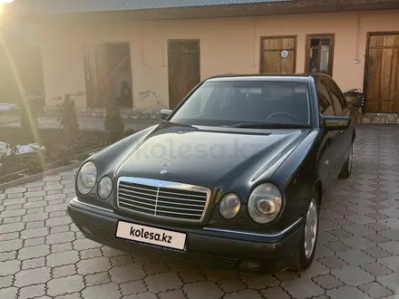 Mercedes-Benz E 280 1998 года за 4 200 000 тг. в Алматы