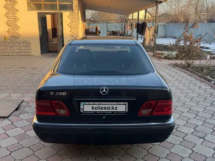 Mercedes-Benz E 280 1998 года за 4 200 000 тг. в Алматы – фото 11