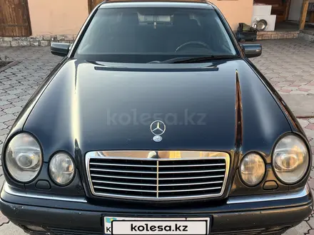 Mercedes-Benz E 280 1998 года за 4 200 000 тг. в Алматы – фото 2