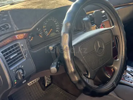 Mercedes-Benz E 280 1998 года за 4 200 000 тг. в Алматы – фото 21