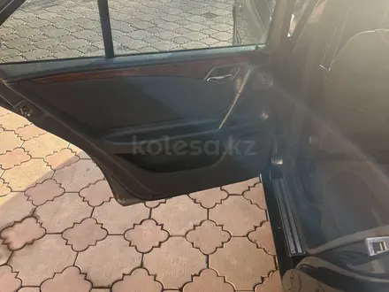 Mercedes-Benz E 280 1998 года за 4 200 000 тг. в Алматы – фото 33