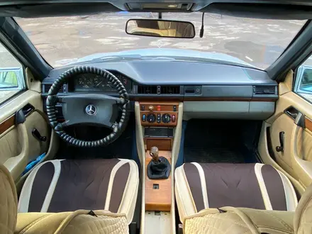 Mercedes-Benz E 230 1989 года за 1 200 000 тг. в Алматы – фото 7