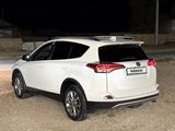 Toyota RAV4 2017 года за 13 500 000 тг. в Бейнеу – фото 4