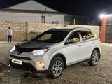Toyota RAV4 2017 года за 13 500 000 тг. в Бейнеу
