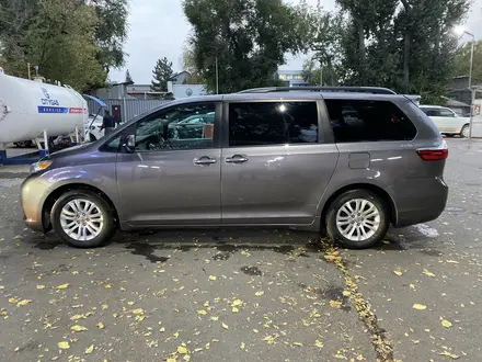 Toyota Sienna 2015 года за 13 800 000 тг. в Алматы – фото 8