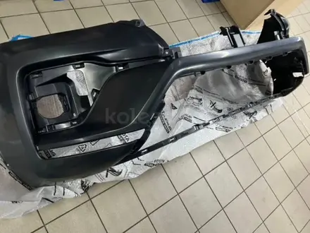 Бампер передний Toyota Fortuner 2020-2023 за 1 000 тг. в Алматы – фото 3