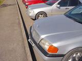 Mercedes-Benz C 200 1995 года за 1 500 000 тг. в Астана – фото 2