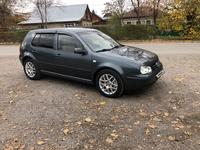 Volkswagen Golf 2001 годаfor4 200 000 тг. в Алматы