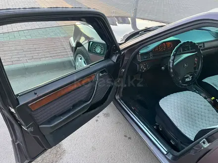 Mercedes-Benz E 230 1991 года за 1 650 000 тг. в Караганда – фото 11