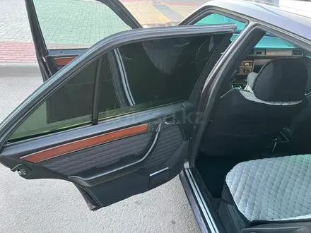 Mercedes-Benz E 230 1991 года за 1 650 000 тг. в Караганда – фото 14