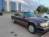 Mercedes-Benz E 230 1991 года за 1 650 000 тг. в Караганда – фото 2
