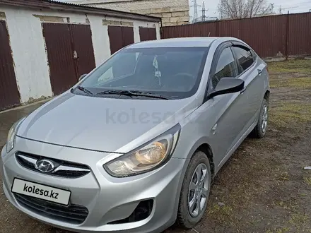 Hyundai Accent 2013 года за 5 500 000 тг. в Семей – фото 2