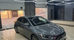 Hyundai Elantra 2017 года за 5 500 000 тг. в Уральск – фото 2