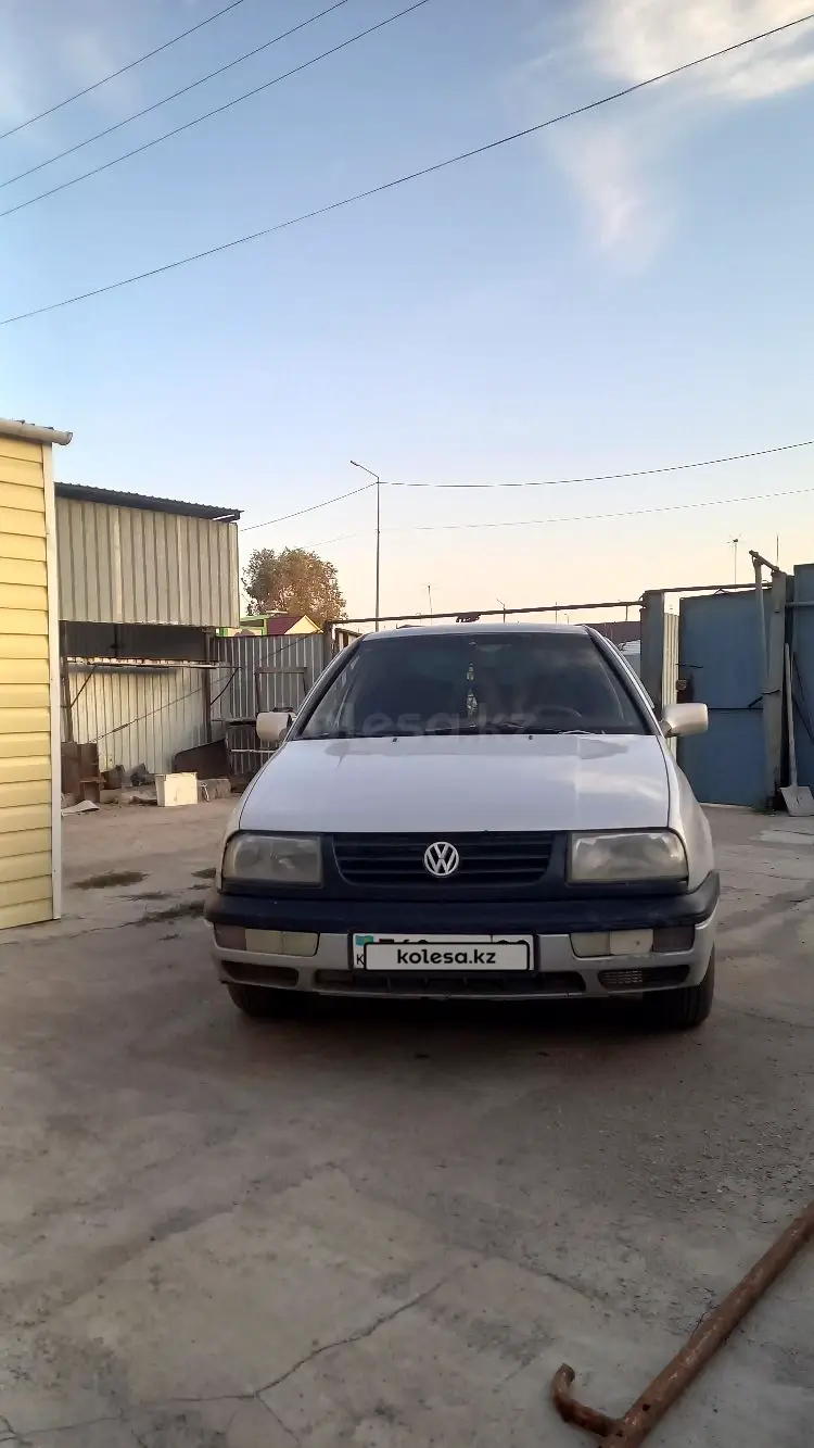 Volkswagen Vento, 1993