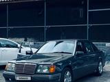 Mercedes-Benz E 320 1991 года за 1 050 000 тг. в Астана