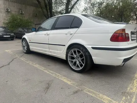 BMW 328 1998 года за 3 850 000 тг. в Алматы – фото 4
