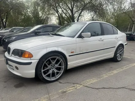 BMW 328 1998 года за 3 850 000 тг. в Алматы – фото 3
